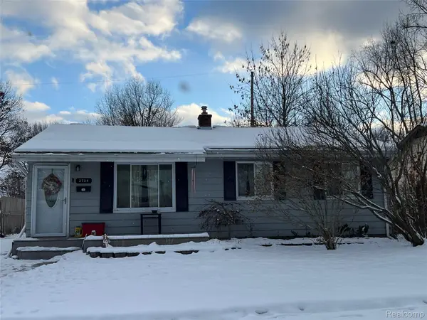 3734 Craig Drive, Flint, MI 48506