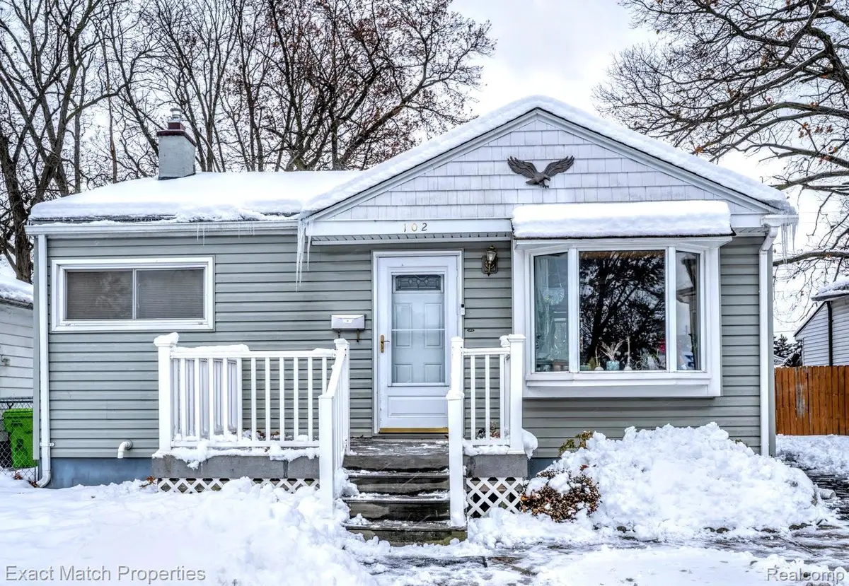 102 E Cornell Avenue, Pontiac, MI 48340 - Image #1