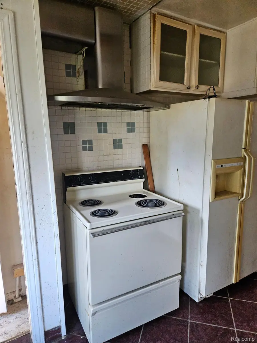 18627 Rutherford Street, Detroit, MI 48235 - Image #3