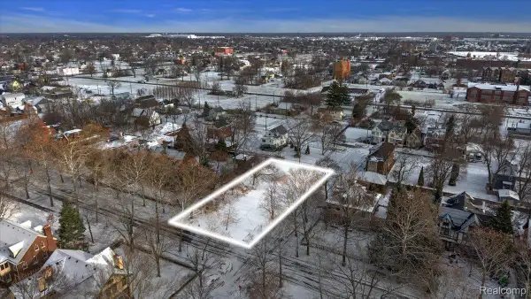 1400 Burns Street, Detroit, MI 48214