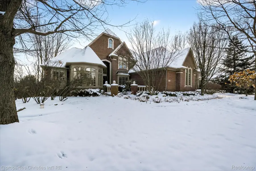47483 Beckenham Boulevard, Novi, MI 48374 - Image #2