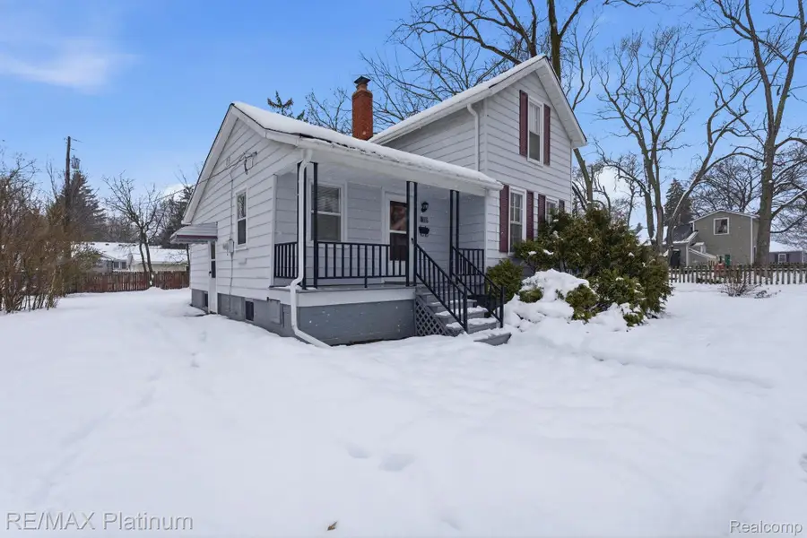 815 Mcpherson Street, Howell, MI 48843 - Image #2