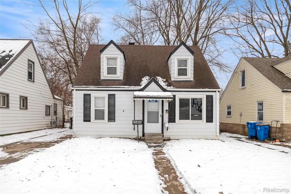 25885 Currier Street, Dearborn Heights, MI 48125 - Image #1