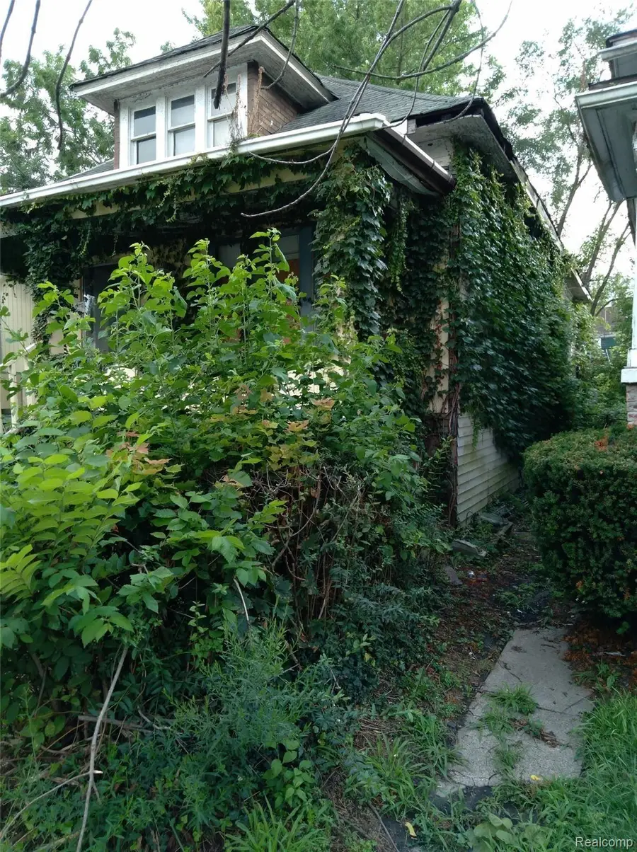 3489 Seyburn Street, Detroit, MI 48214 - Image #3