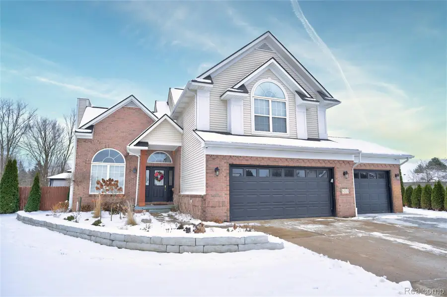 8203 Boulder Drive, Davison, MI 48423 - Image #2