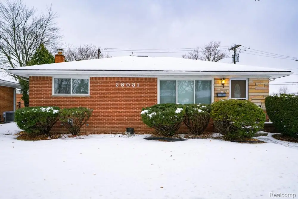 28031 Lorraine Avenue, Warren, MI 48093 - Image #1