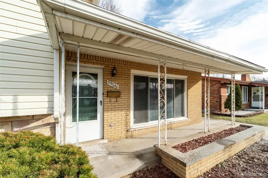 29046 Lorraine Avenue, Warren, MI 48093 - Image #3