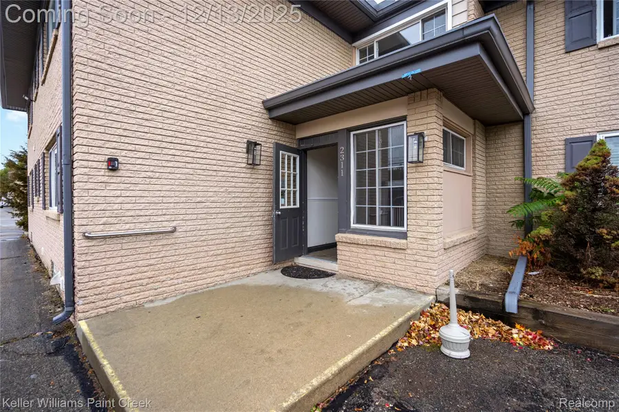 2311 Walton Boulevard #28, Rochester Hills, MI 48309 - Image #2