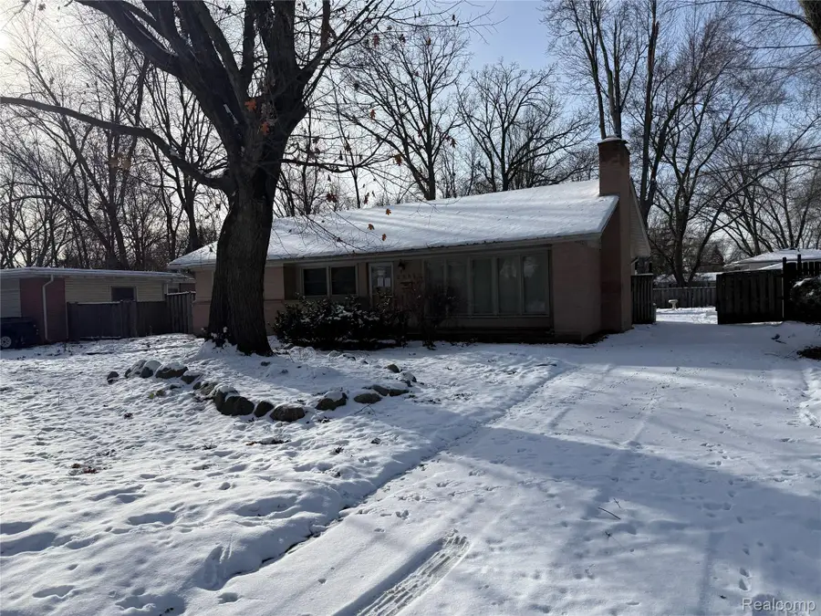 29863 Fall River Road, Southfield, MI 48076 - Image #2