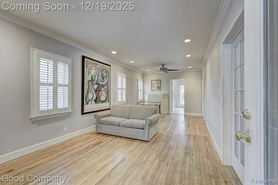 207 W Hazelhurst Street, Ferndale, MI 48220 - Image #2