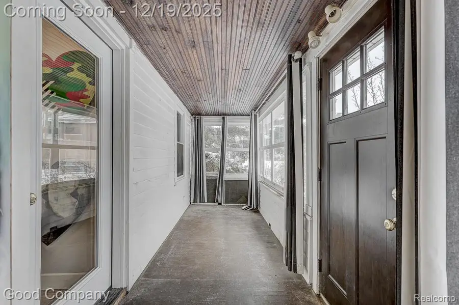 207 W Hazelhurst Street, Ferndale, MI 48220 - Image #3