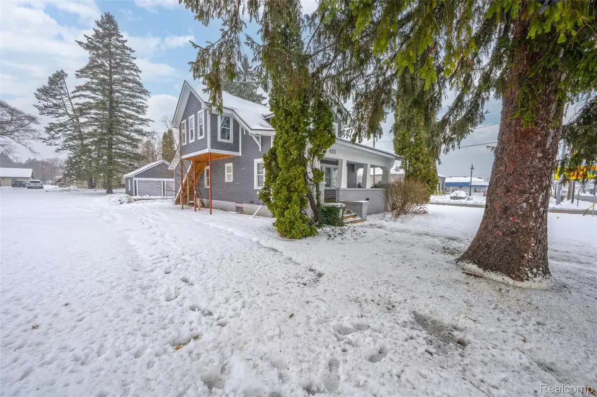 431 N Saginaw Street, Holly, MI 48442 - Image #1