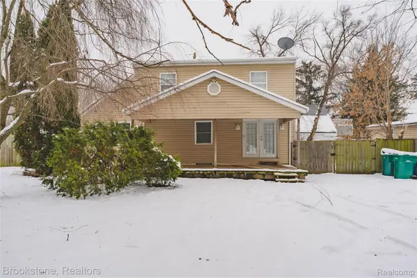 2961 Chrysler Avenue, Waterford, MI 48328