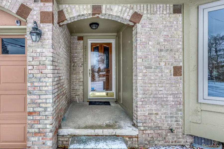 22560 Van Street, Saint Clair Shores, MI 48081 - Image #2