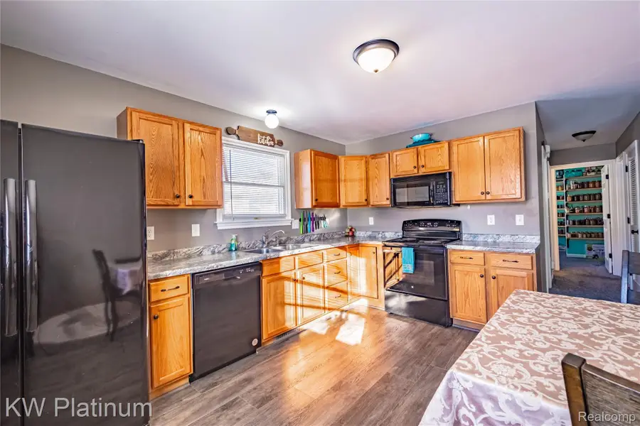 1733 Whipple Street, Port Huron, MI 48060 - Image #3