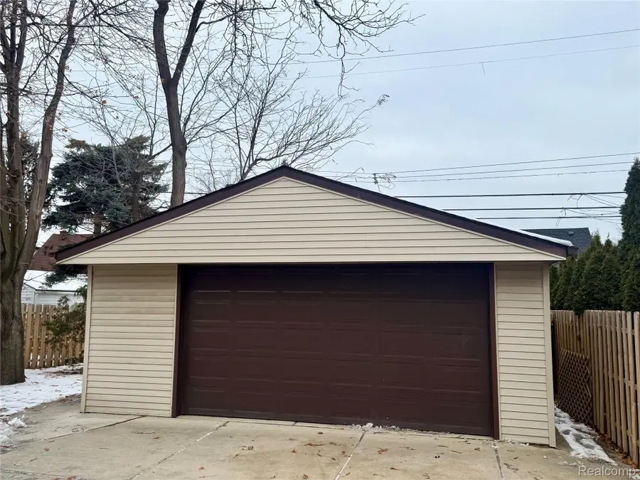 15180 Colson Street, Dearborn, MI 48126 - Image #2