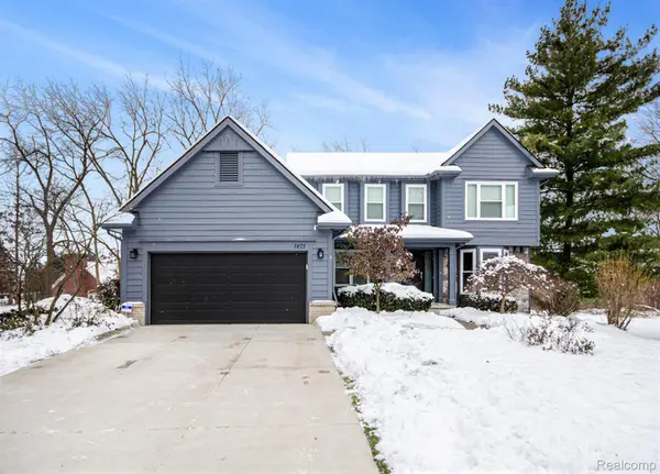 1871 Plumridge Court, CommerceTwp, MI 48390