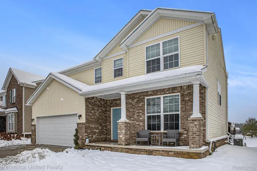 59696 Twin Pines Drive, New Hudson, MI 48165 - Image #2