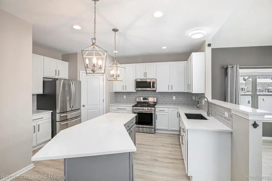 59696 Twin Pines Drive, New Hudson, MI 48165 - Image #3