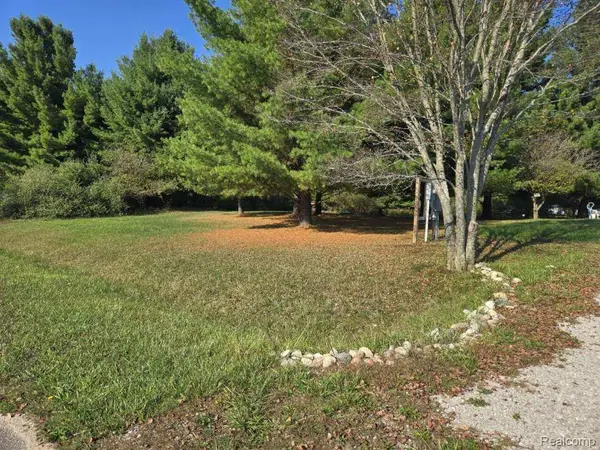 5467 Wellington, Gladwin, MI 48624