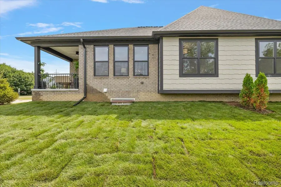 2031 Breckenridge Court #4, Rochester Hills, MI 48307 - Image #2
