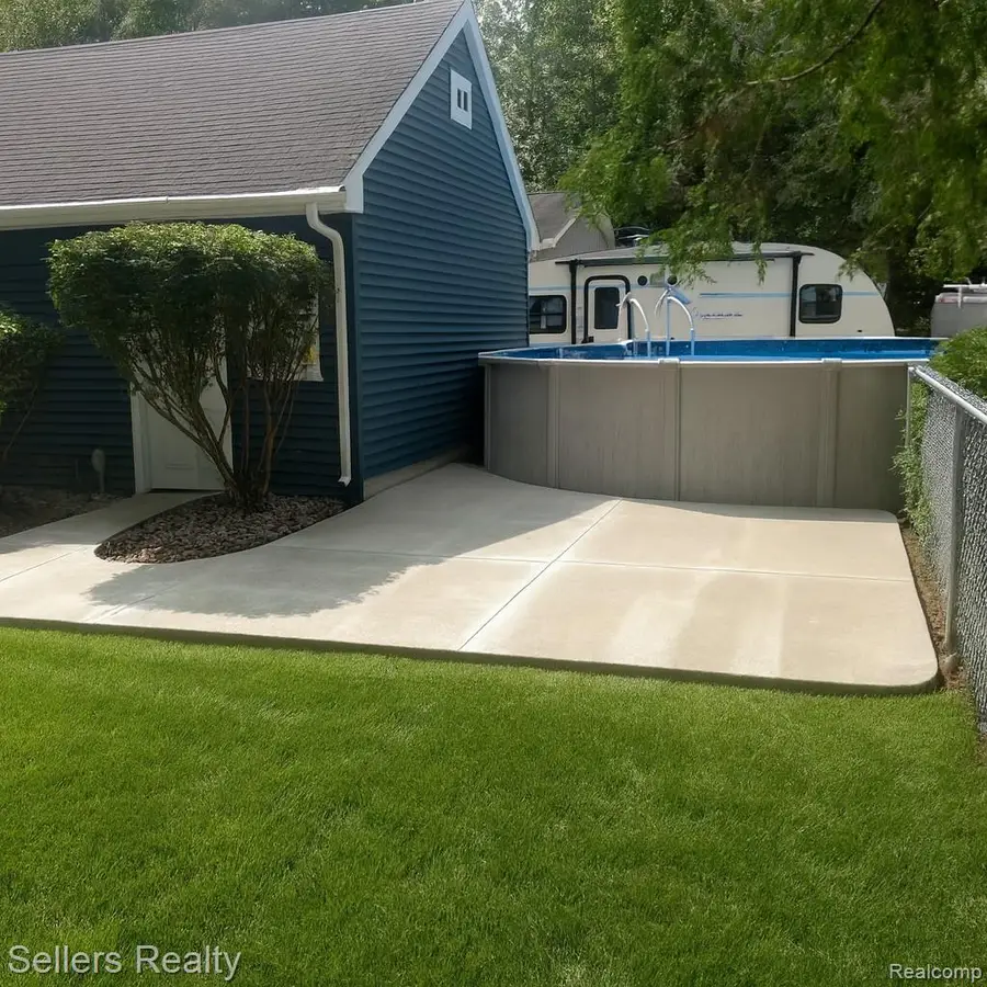 7181 Bristol Road, Swartz Creek, MI 48473 - Image #3