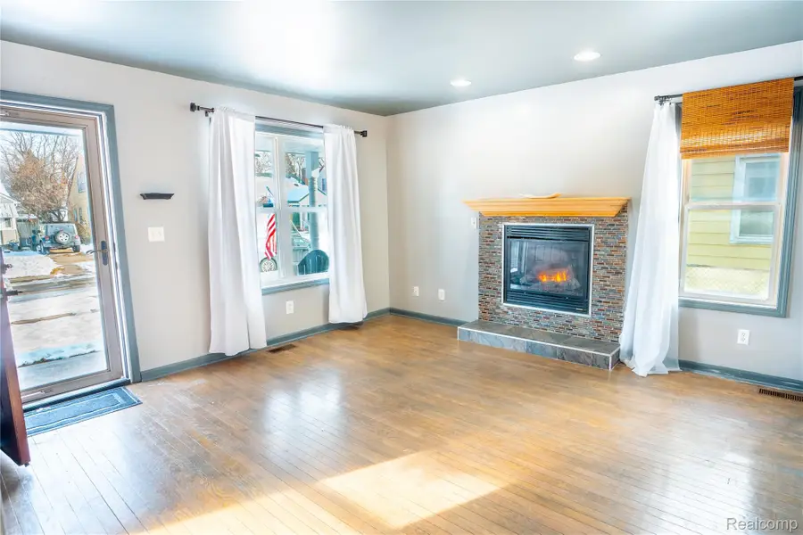 19953 Wakenden, Redford, MI 48240 - Image #3