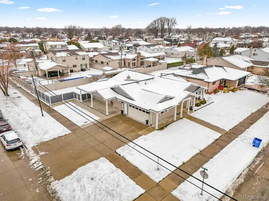 26611 Cecile Street, Dearborn Heights, MI 48127 - Image #3