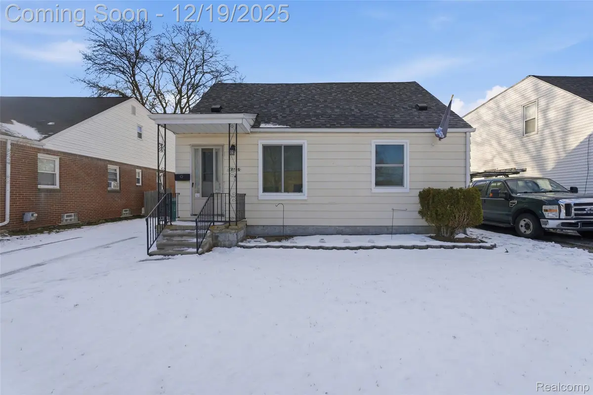 22785 Schroeder Avenue, Eastpointe, MI 48021 - Image #1
