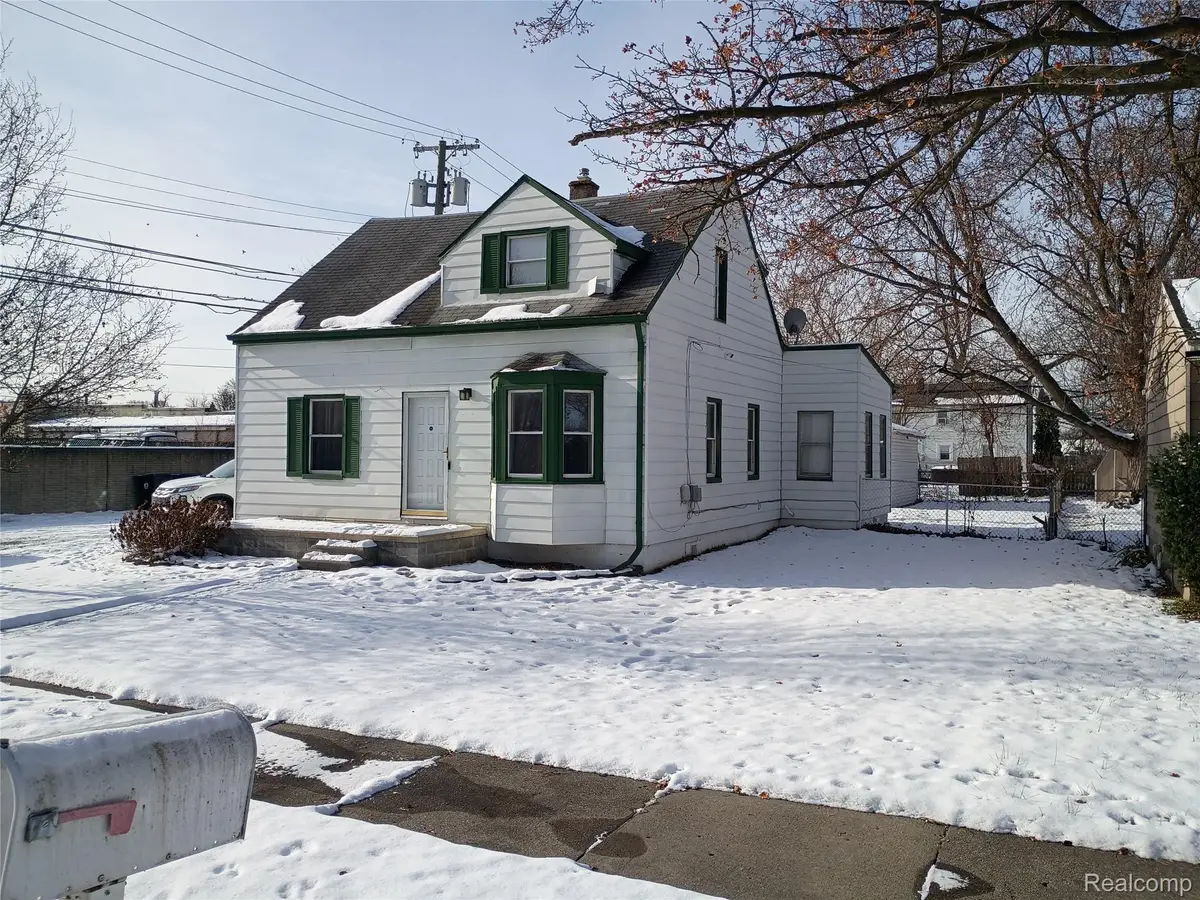 11627 Berwyn, Redford, MI 48239 - Image #1