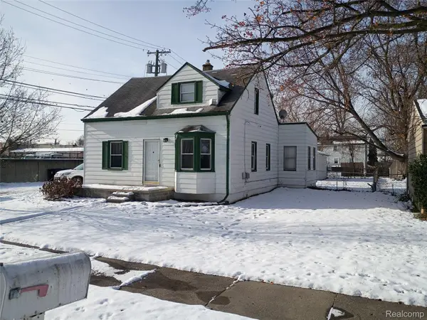 11627 Berwyn, Redford, MI 48239