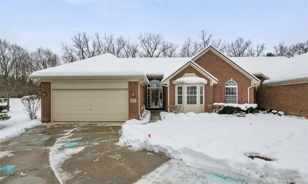 671 Woodhaven Drive, Commerce, MI 48390 - Image #1