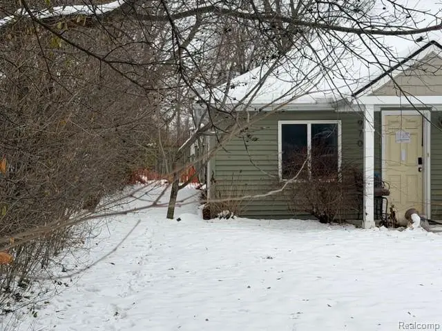 970 Henderson Avenue, Waterford, MI 48328 - Image #3