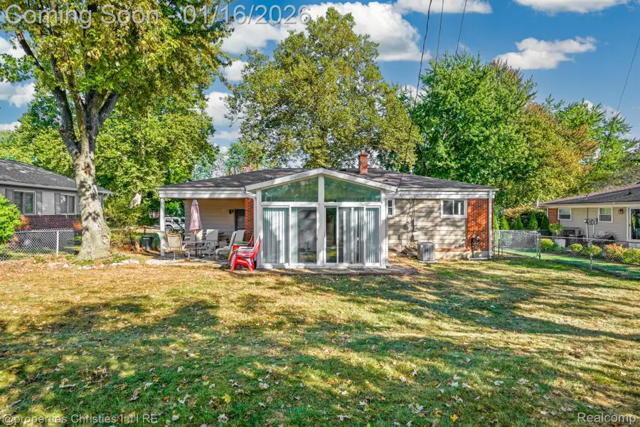 549 Provincetown Lane, Plymouth, MI 48170 - Image #2