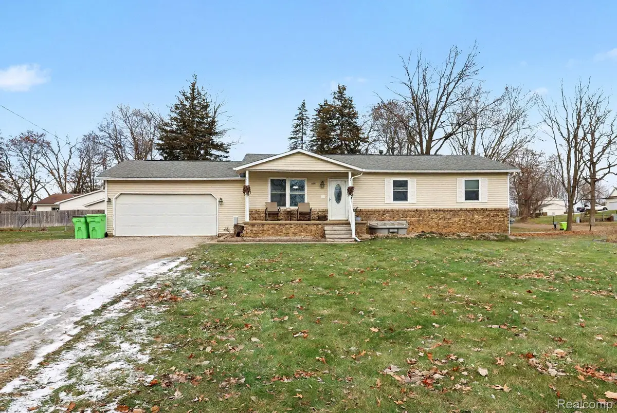 6561 Bennett Lake Road, Fenton, MI 48430 - Image #1