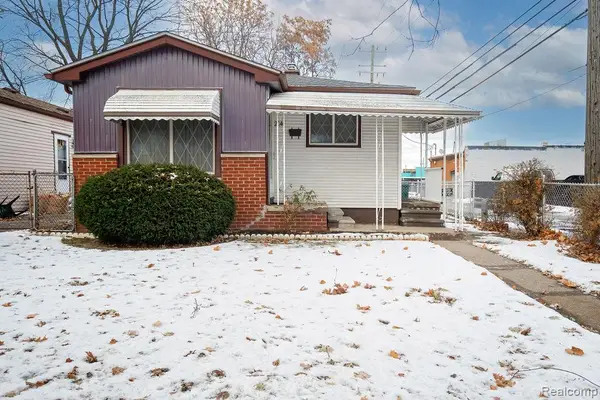 2040 Paris Avenue, LincolnPark, MI 48146