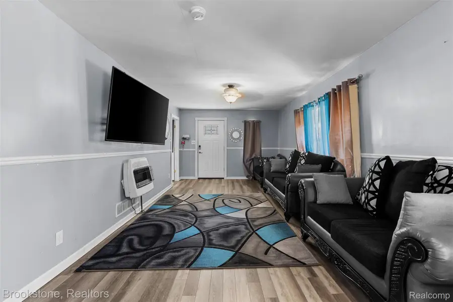 23722 Brest, Taylor, MI 48180 - Image #2