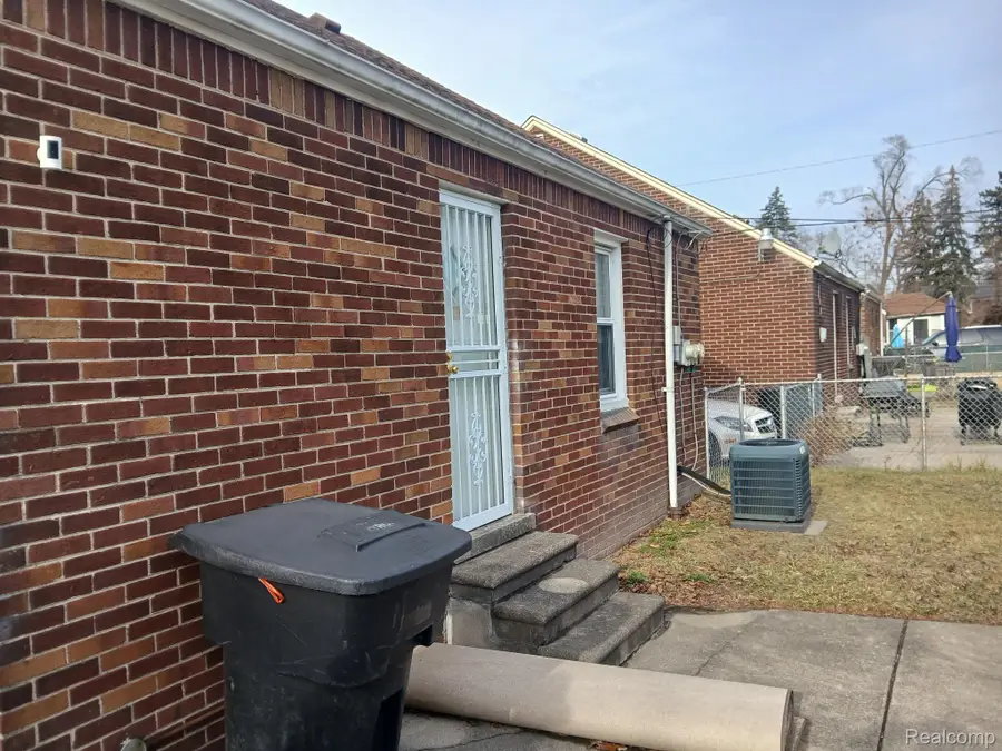 18048 Mansfield Street, Detroit, MI 48235 - Image #3