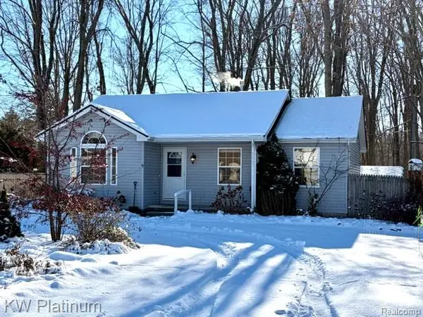 3827 Pine Road, Burtchville, MI 48059