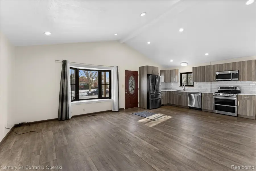 5949 Fenton Street, Dearborn Heights, MI 48127 - Image #3