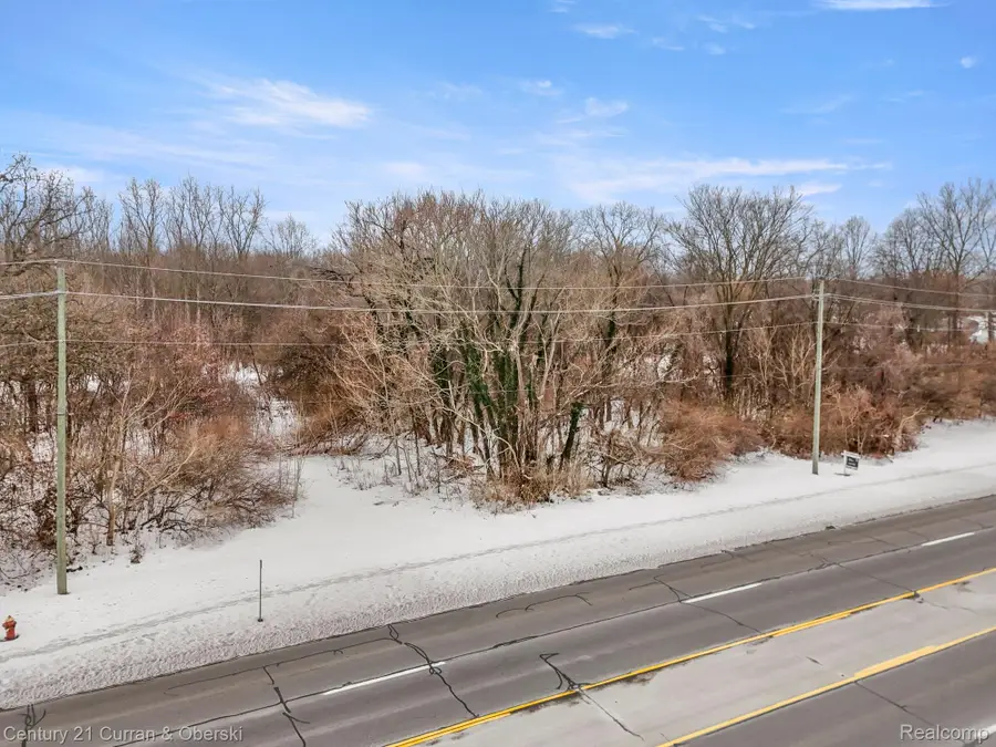 27597 Eureka, Romulus, MI 48174 - Image #2