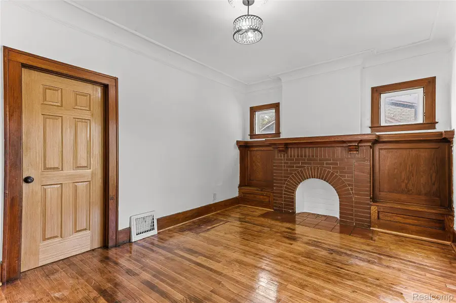 4827 Gray Street, Detroit, MI 48215 - Image #3