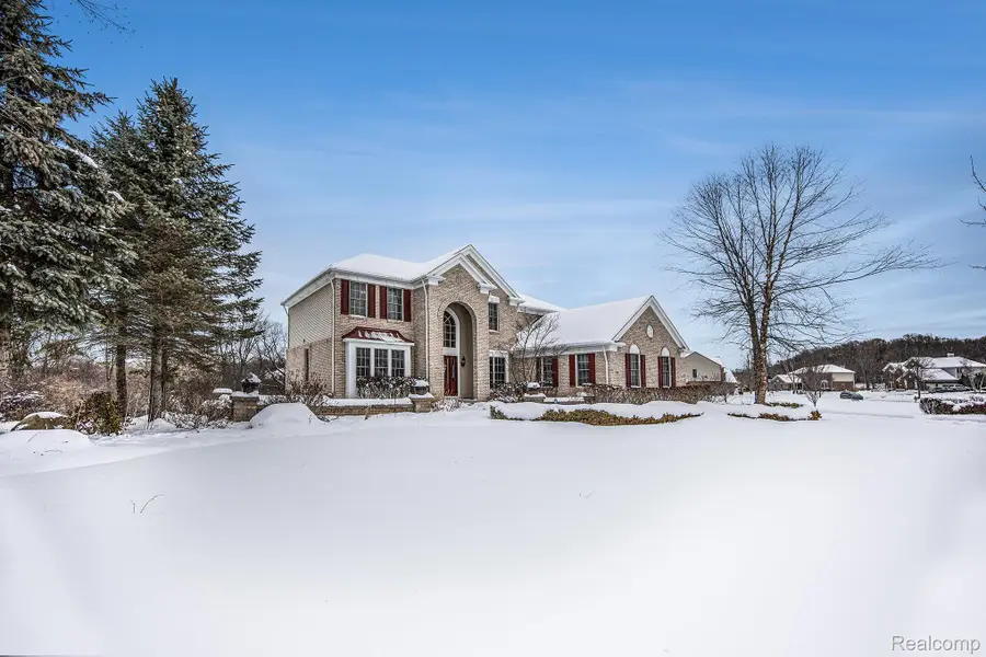 3708 Barn Meadow Lane, Orion, MI 48362 - Image #2