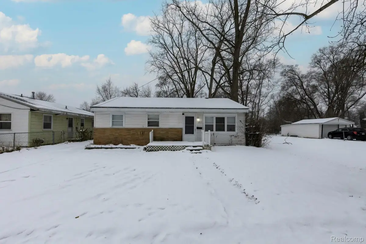 2621 Lynnwood Avenue, Saginaw, MI 48601 - Image #1