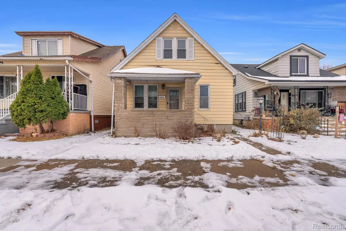 5439 Hartwell Street, Dearborn, MI 48126 - Image #1