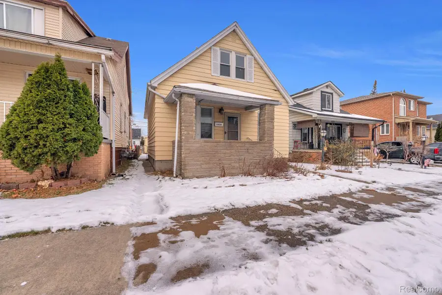 5439 Hartwell Street, Dearborn, MI 48126 - Image #2