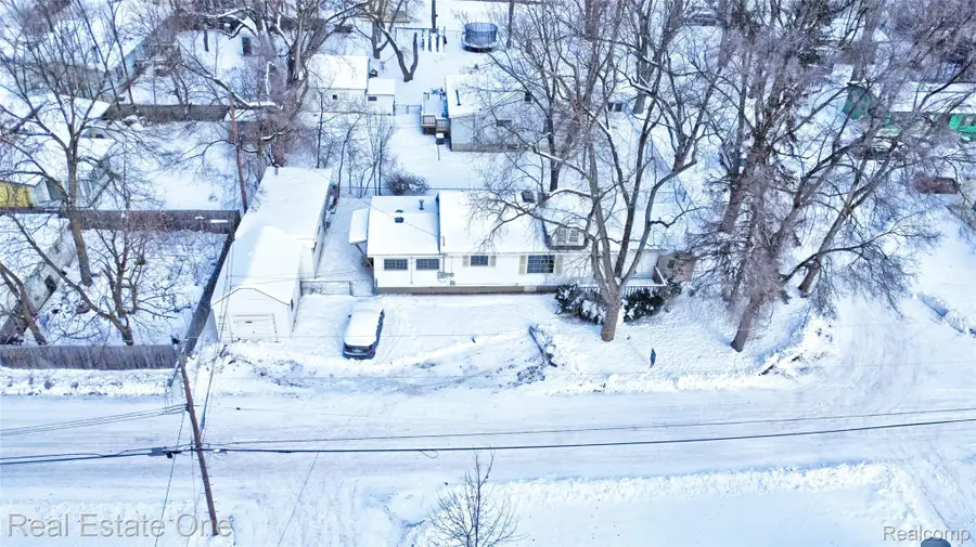 55 Mouton Drive, Orion, MI 48362 - Image #3