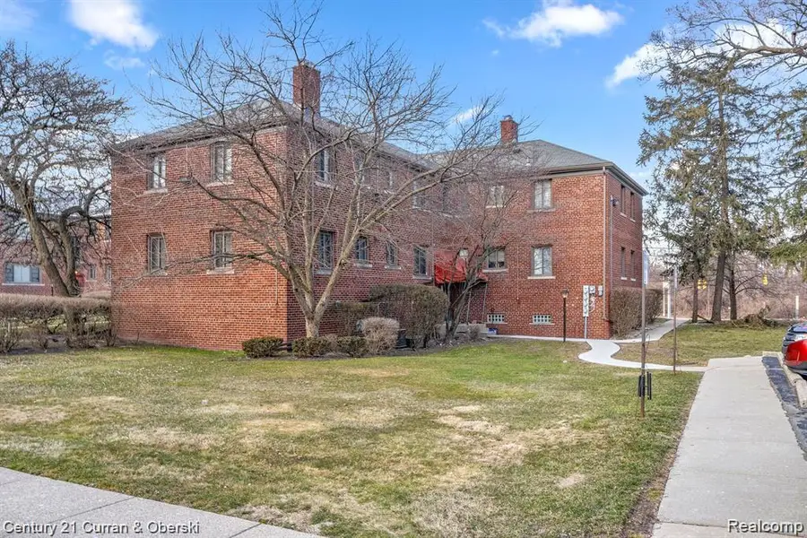 1425 S Telegraph Road #15, Dearborn, MI 48124 - Image #2