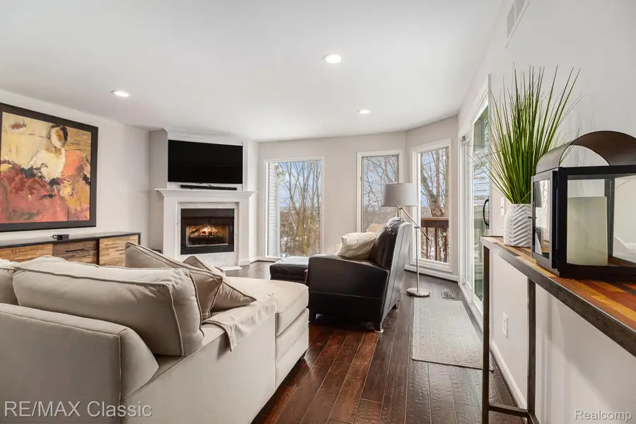 642 East Street #6, Northville, MI 48167 - Image #3