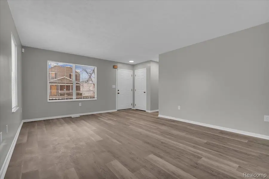 8247 Ellsworth Street, Detroit, MI 48238 - #3